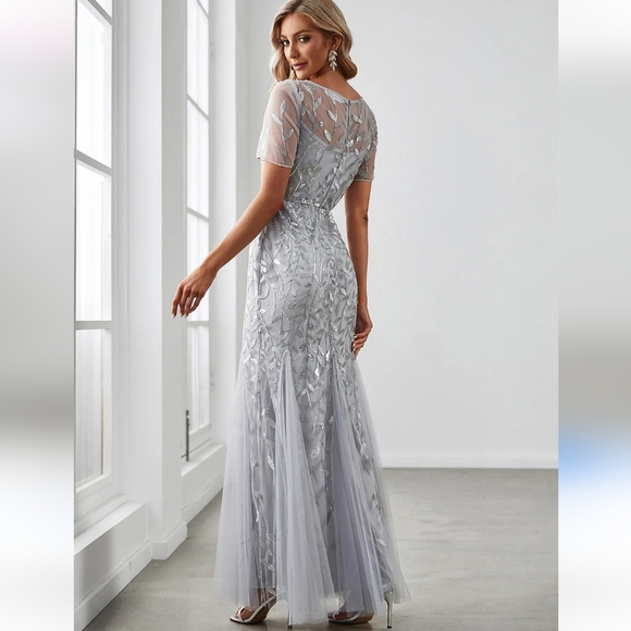 EVER PRETTY Silver Evening Gown - Picture 3 of 3